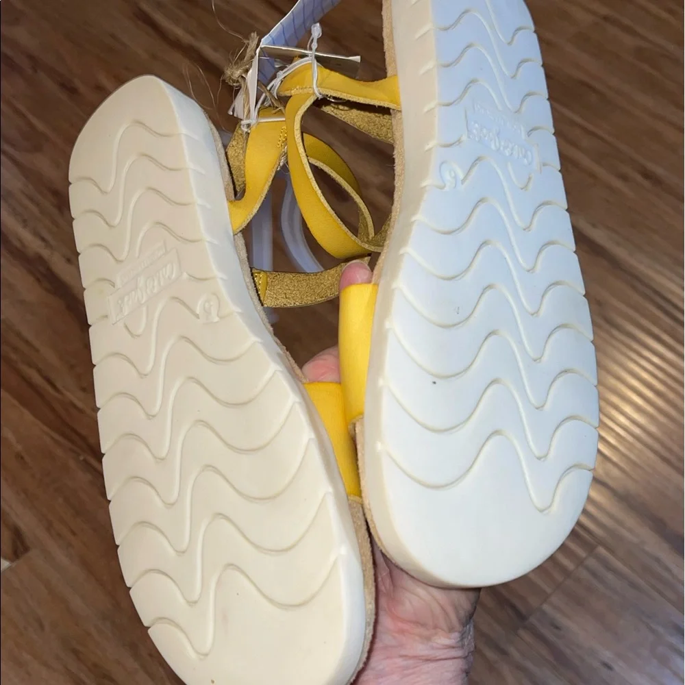 🌹Girls dressy Sandal mustard/camel/yellow kids‎ size 5
